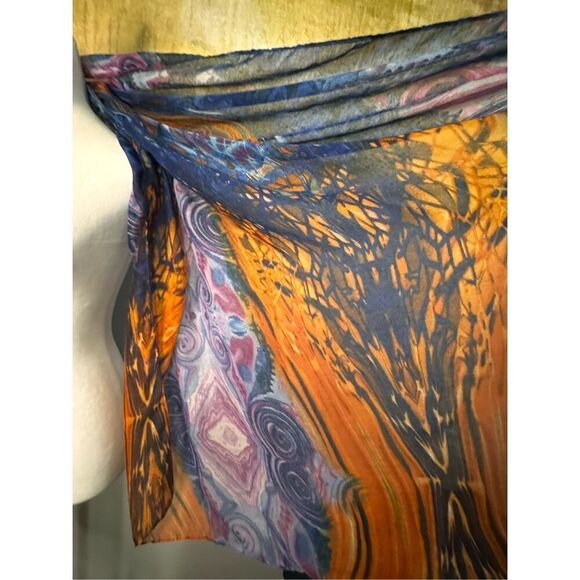 Torino Abstract Scarf - Picture 9 of 13